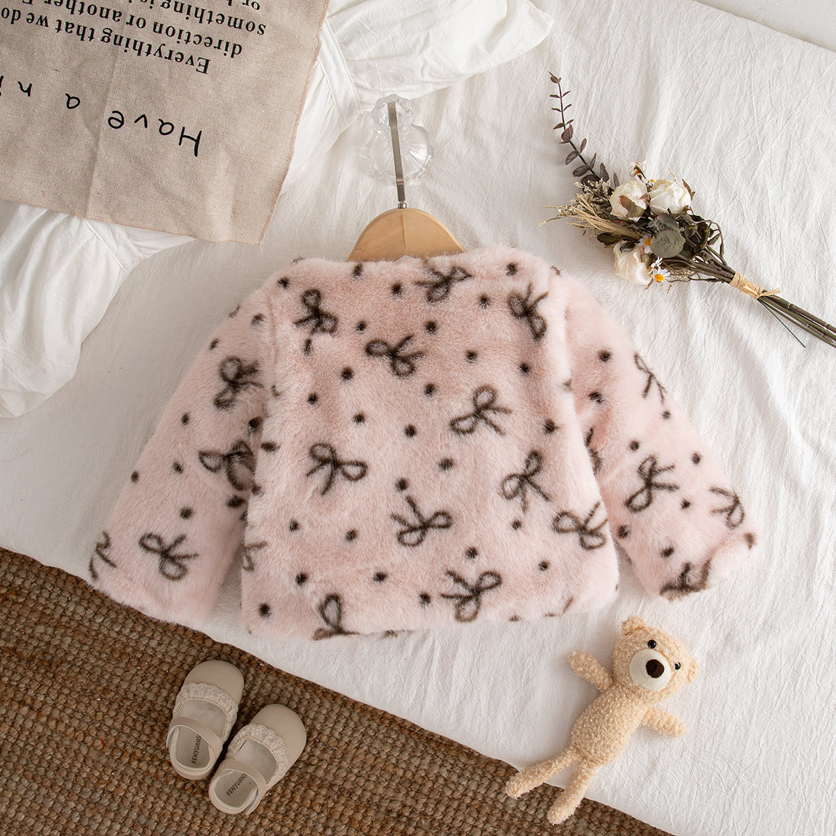Children's Clothing Winter Bow - огляд і ціна Winter Clothing For Babies