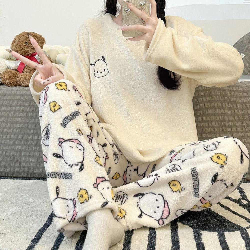 Sanrio Pompom Purin Winter Paj - огляд і ціна Winter Clothing Gear