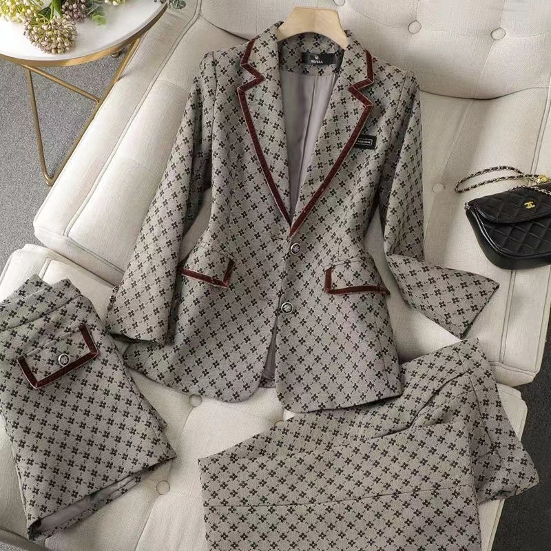 Women Elegant Office Pant Suit - огляд і ціна Jack Winter Clothing